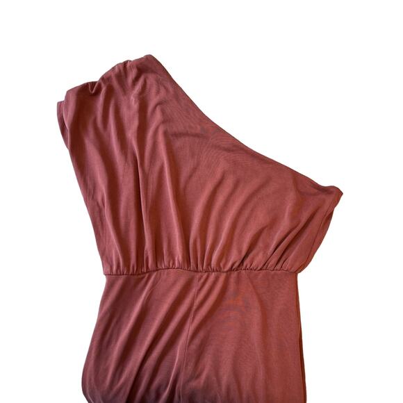 Lulus Raise a Glass Washed Red One-Shoulder Midi Dress Size: Medium - Picture 7 of 9